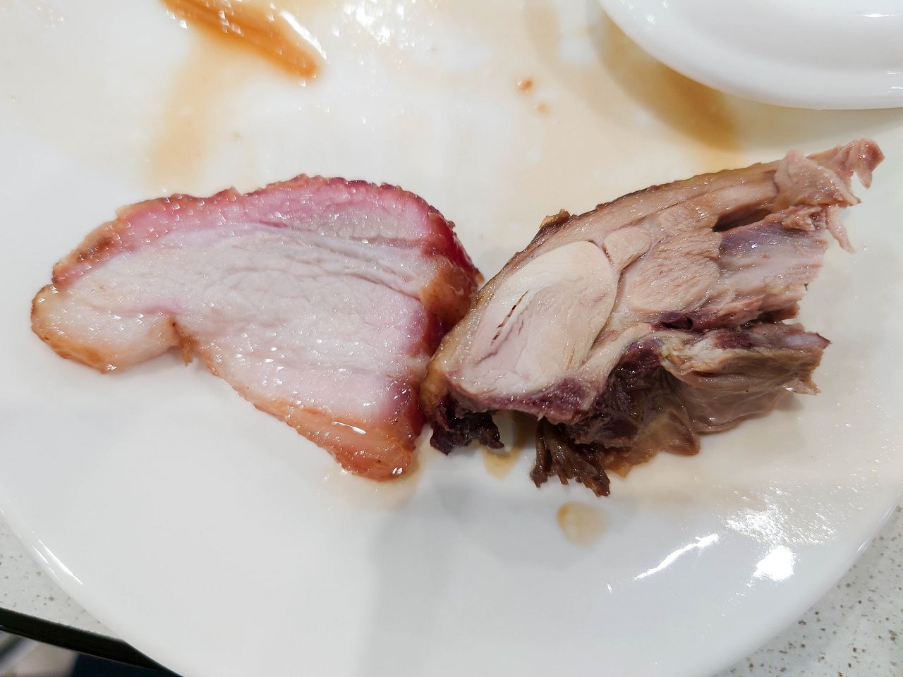 [食記][高雄市] 粵心坊港式創意料理 博愛旗艦店 — 捷運生態園區站旁港式燒臘、點心推薦