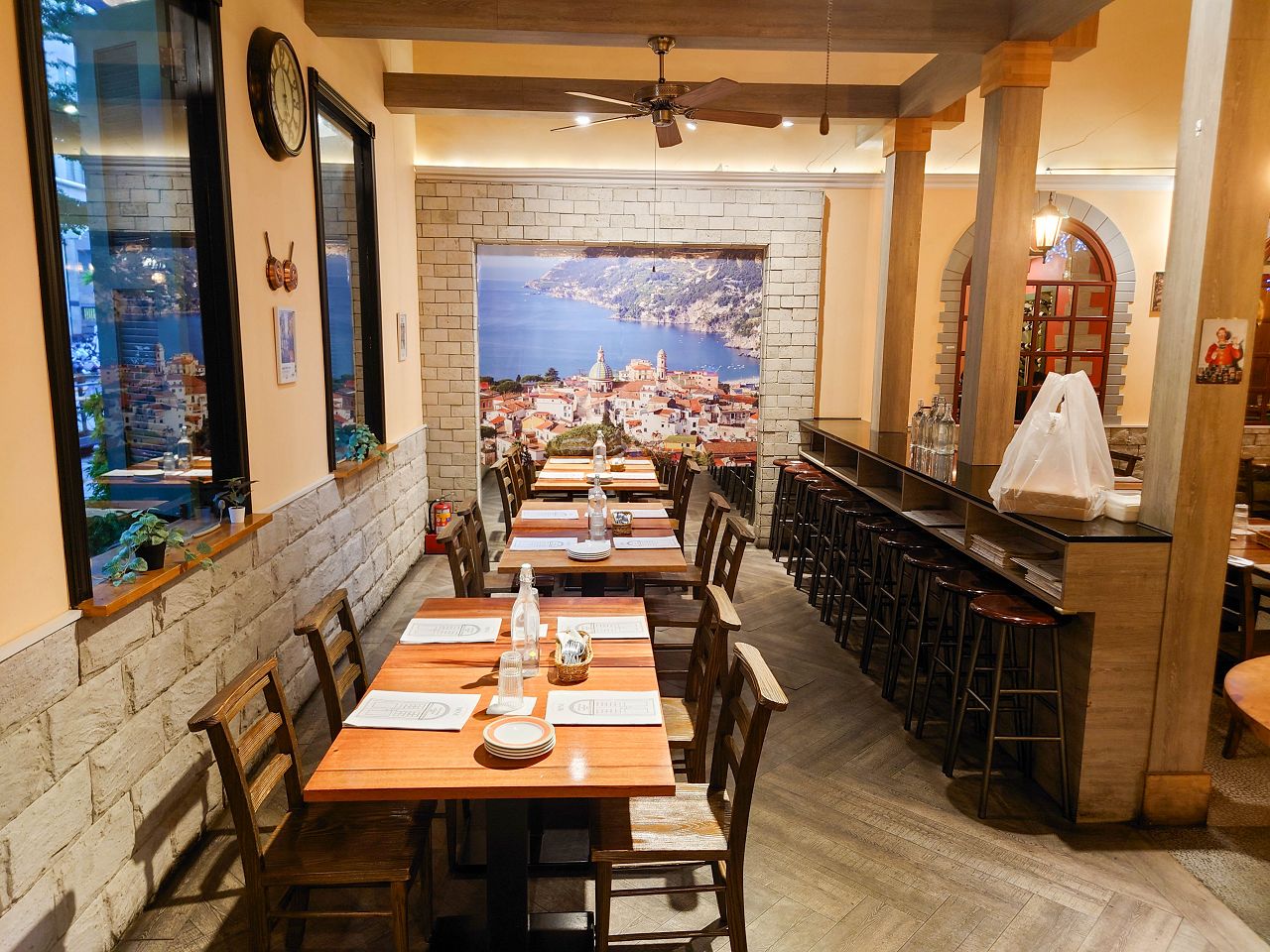[食記][台北市] 淬義 Pizzeria & Trattoria Tre — 內湖義式餐廳推薦，店裡打造出義大利街景風貌讓人猶如置身歐洲般，供應正統義式窯烤披薩。