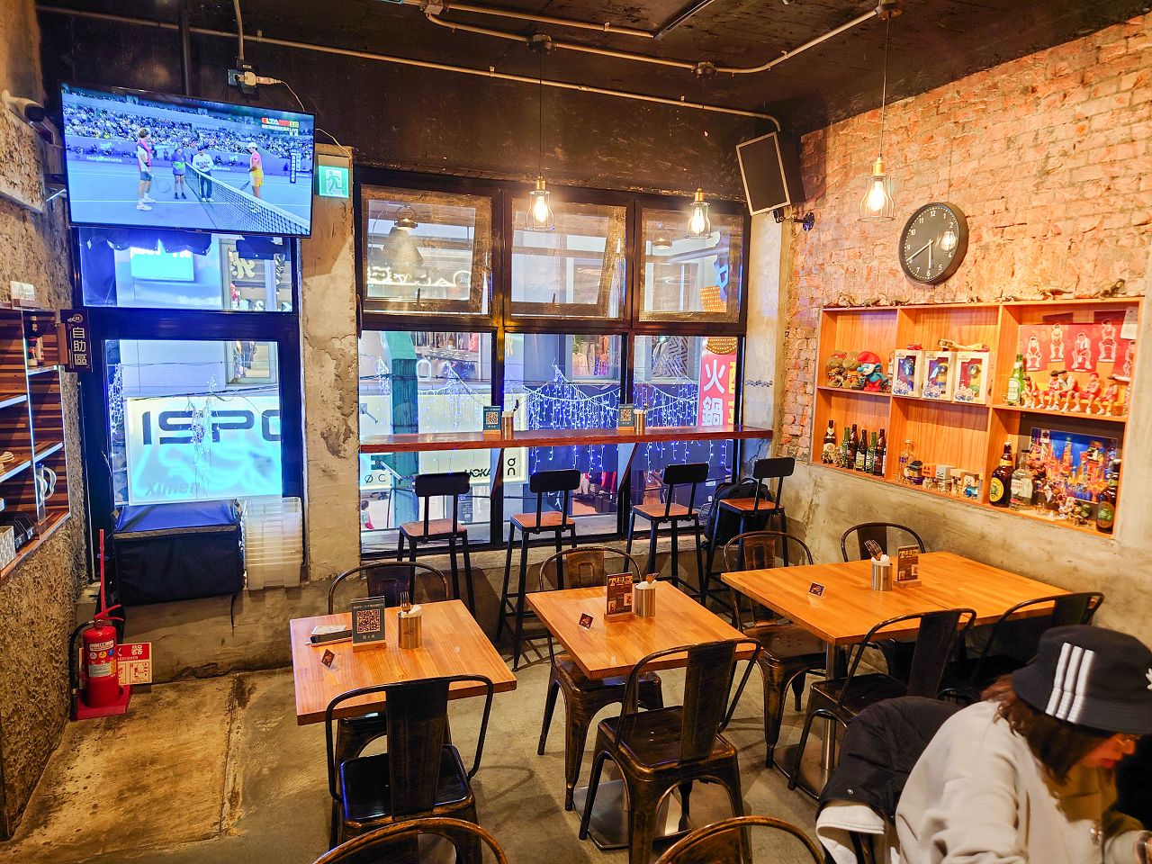 [食記][台北市] A.K. 12 美式小館 — 西門町美式餐廳推薦