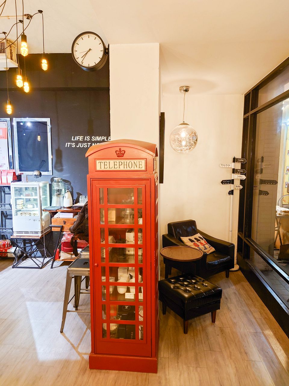 [食記][台北市] 1/2 CAFÉ — 松山區甜點咖啡廳，推薦提拉米蘇、流心巴斯克和手沖咖啡。