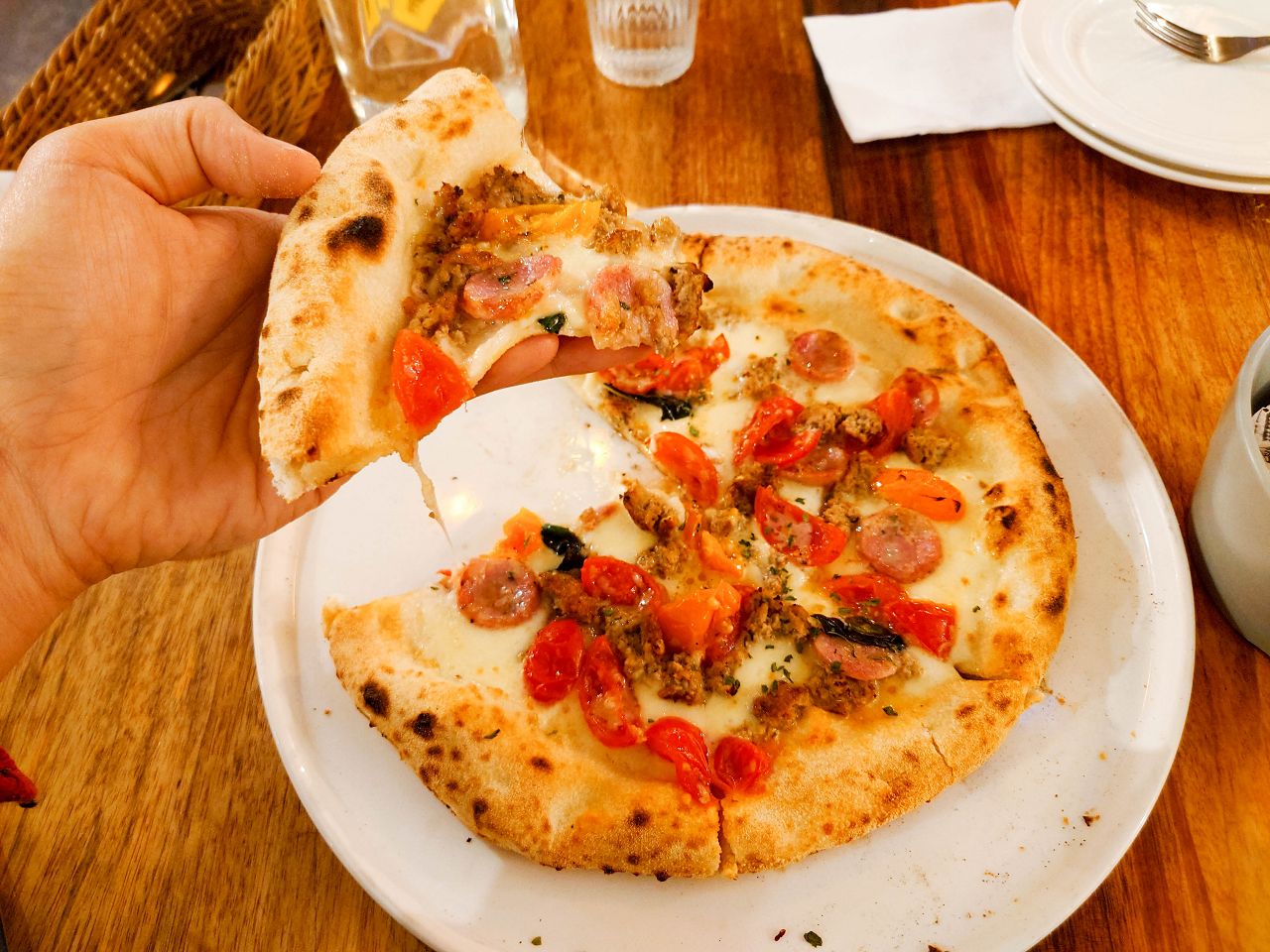 [食記][台北市] 淬義 Pizzeria & Trattoria Tre — 內湖義式餐廳推薦，店裡打造出義大利街景風貌讓人猶如置身歐洲般，供應正統義式窯烤披薩。