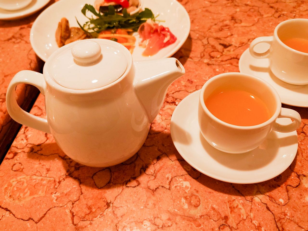 [食記][高雄市] 小綠 Little Green — 中央公園附近已有20年歷史的歐式餐酒館