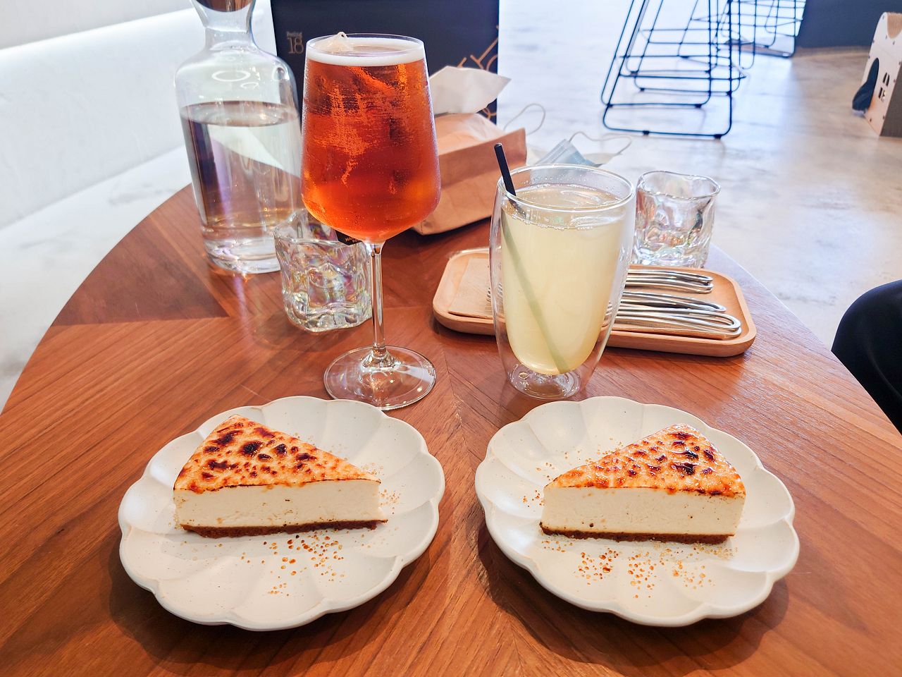 [食記][高雄市] WASA Café & Sake — 左營高鐵站附近咖啡廳兼清酒吧