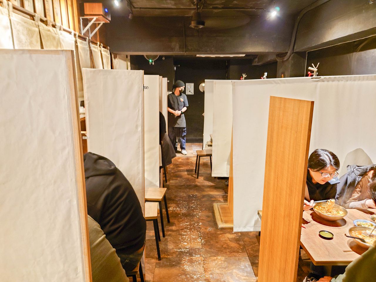 [食記][基隆市] 古月香 熬粹牛肉麵 — 基隆長庚醫院附近高人氣牛肉麵專賣店