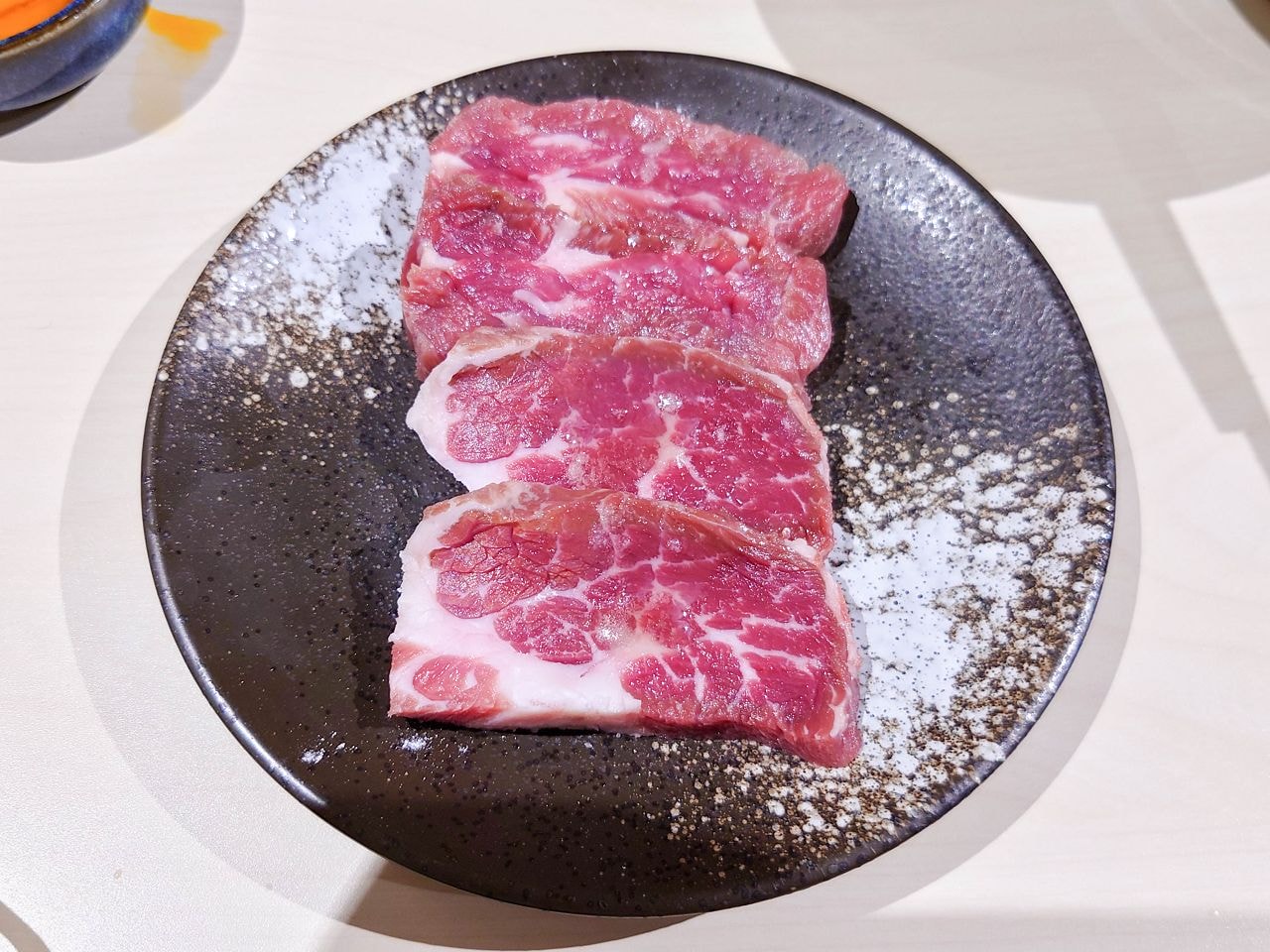 [食記][高雄市] 路易奇電力公司 高雄電廠 — 日本優質和牛燒肉又一家
