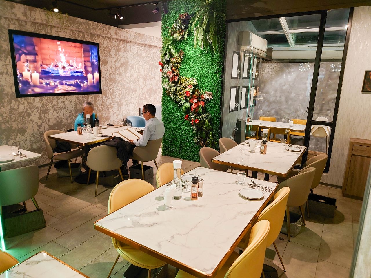 [食記][台北市] Le Sage Bistro 茱莉金牛排餐酒館 — 師大附近頂級牛排館，主打美國Prime級鮮切牛排。