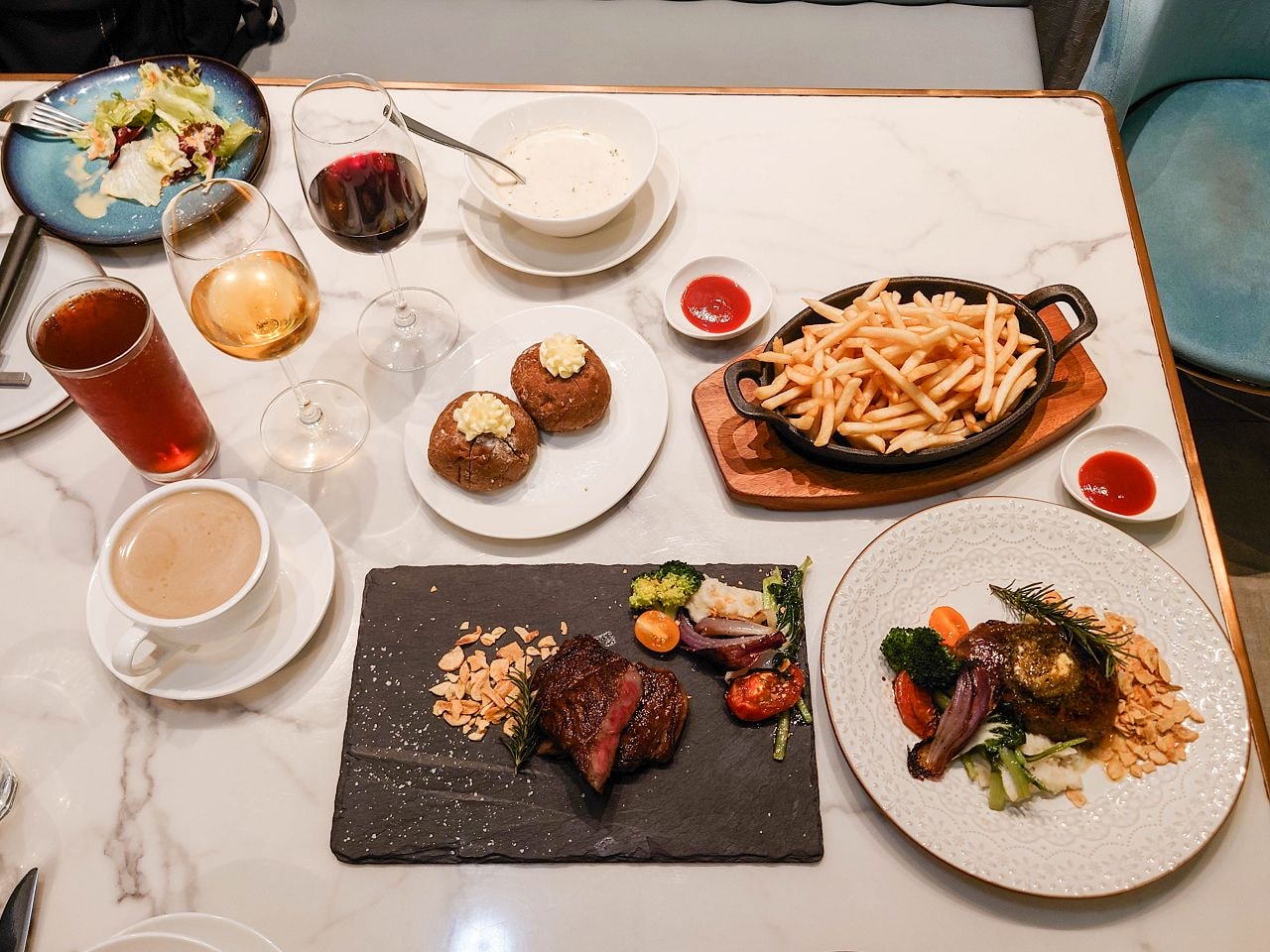 [食記][台北市] Le Sage Bistro 茱莉金牛排餐酒館 — 師大附近頂級牛排館，主打美國Prime級鮮切牛排。