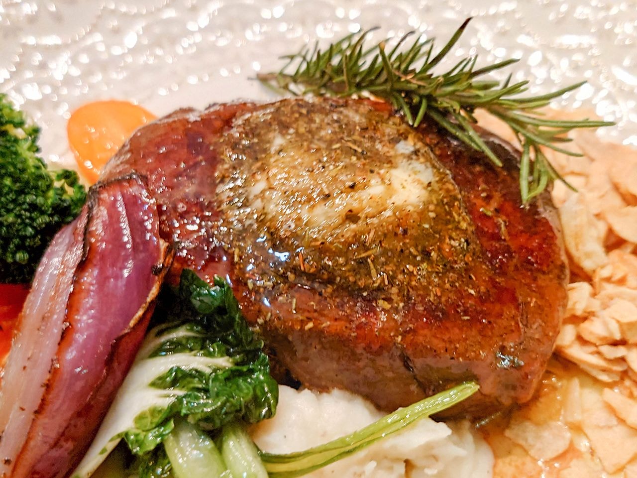 [食記][台北市] Le Sage Bistro 茱莉金牛排餐酒館 — 師大附近頂級牛排館，主打美國Prime級鮮切牛排。