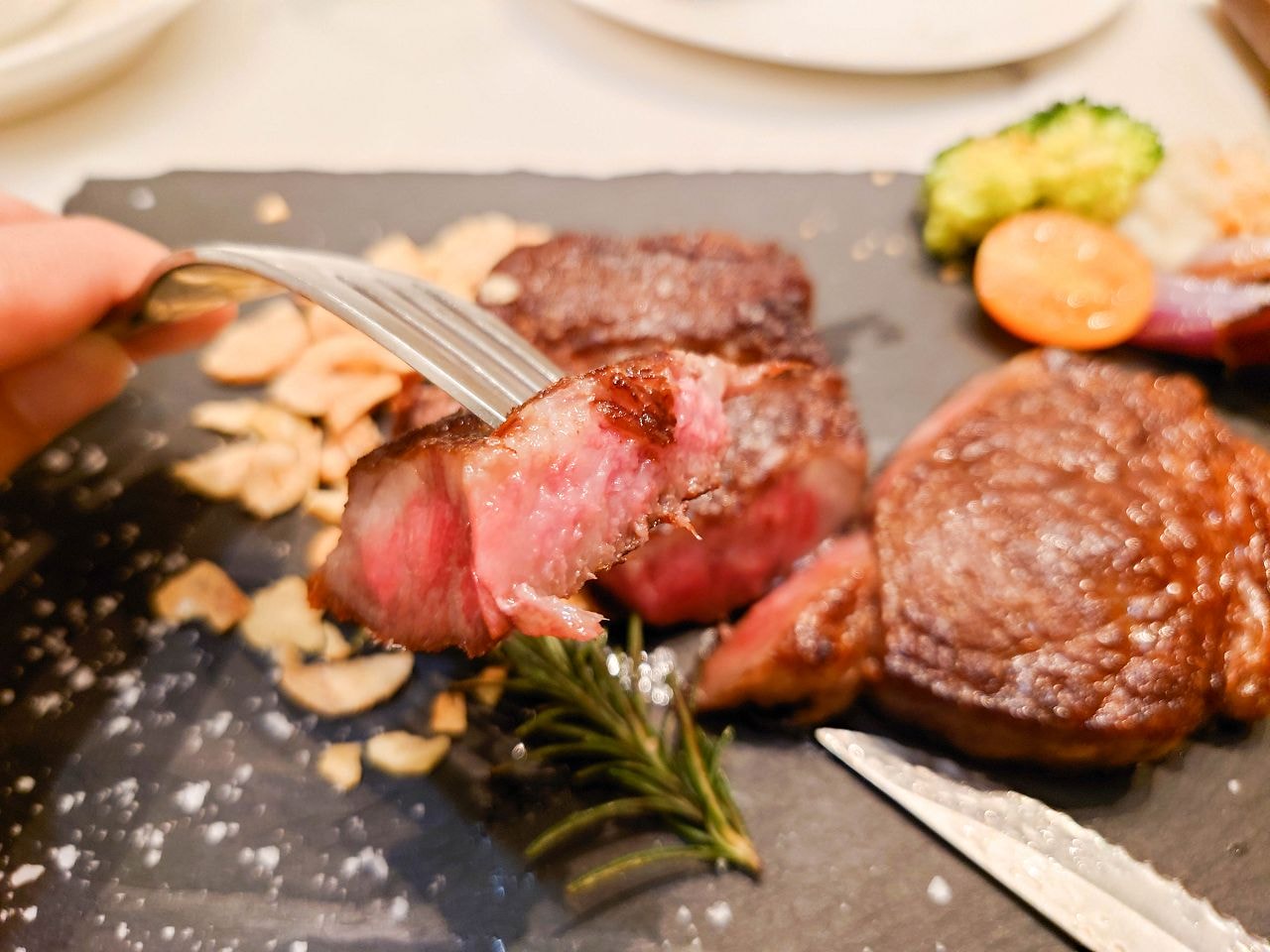 [食記][台北市] Le Sage Bistro 茱莉金牛排餐酒館 — 師大附近頂級牛排館，主打美國Prime級鮮切牛排。