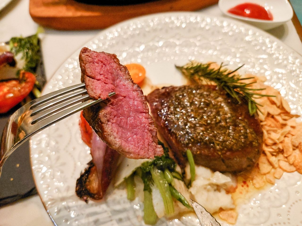 [食記][台北市] Le Sage Bistro 茱莉金牛排餐酒館 — 師大附近頂級牛排館，主打美國Prime級鮮切牛排。