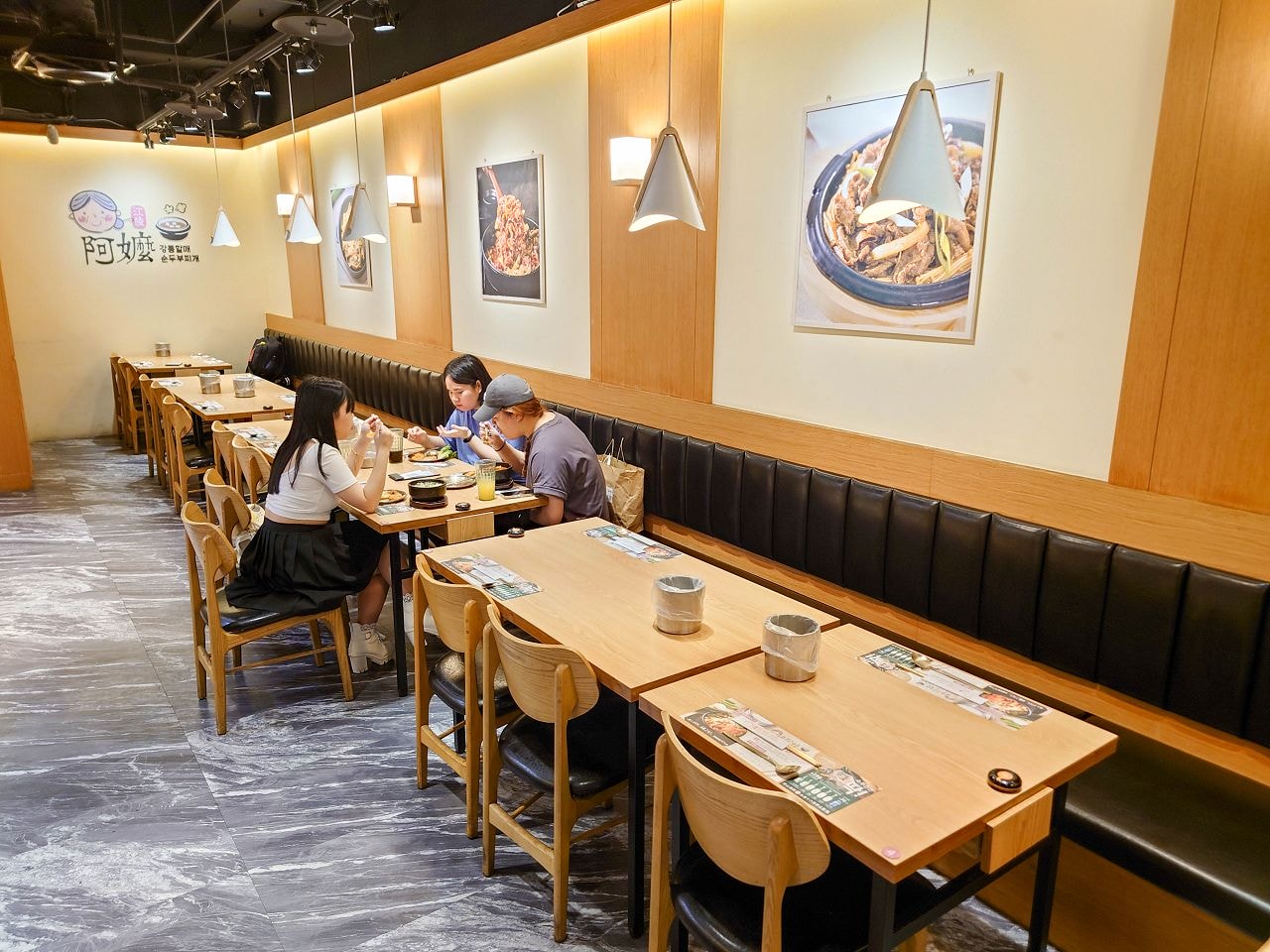 [食記][台北市] 江陵阿嬤강릉할매韓鍋料理吃到飽 西門店 — 韓式嫩豆腐鍋和經典韓國料理吃到飽