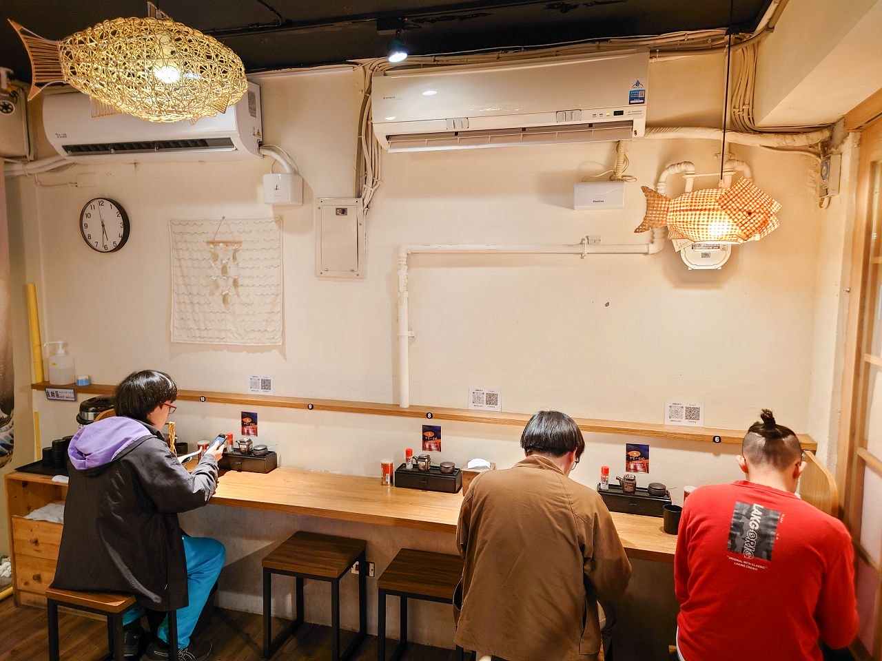 [食記][台北市] 麵屋有漁 — 西門町主打石斑魚白湯和蝦湯湯底的拉麵店