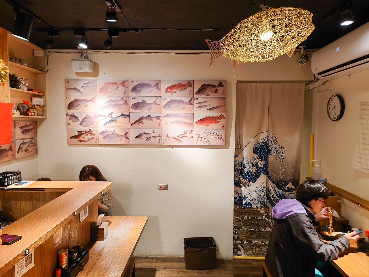 [食記][台北市] 麵屋有漁 — 西門町主打石斑魚白湯和蝦湯湯底的拉麵店
