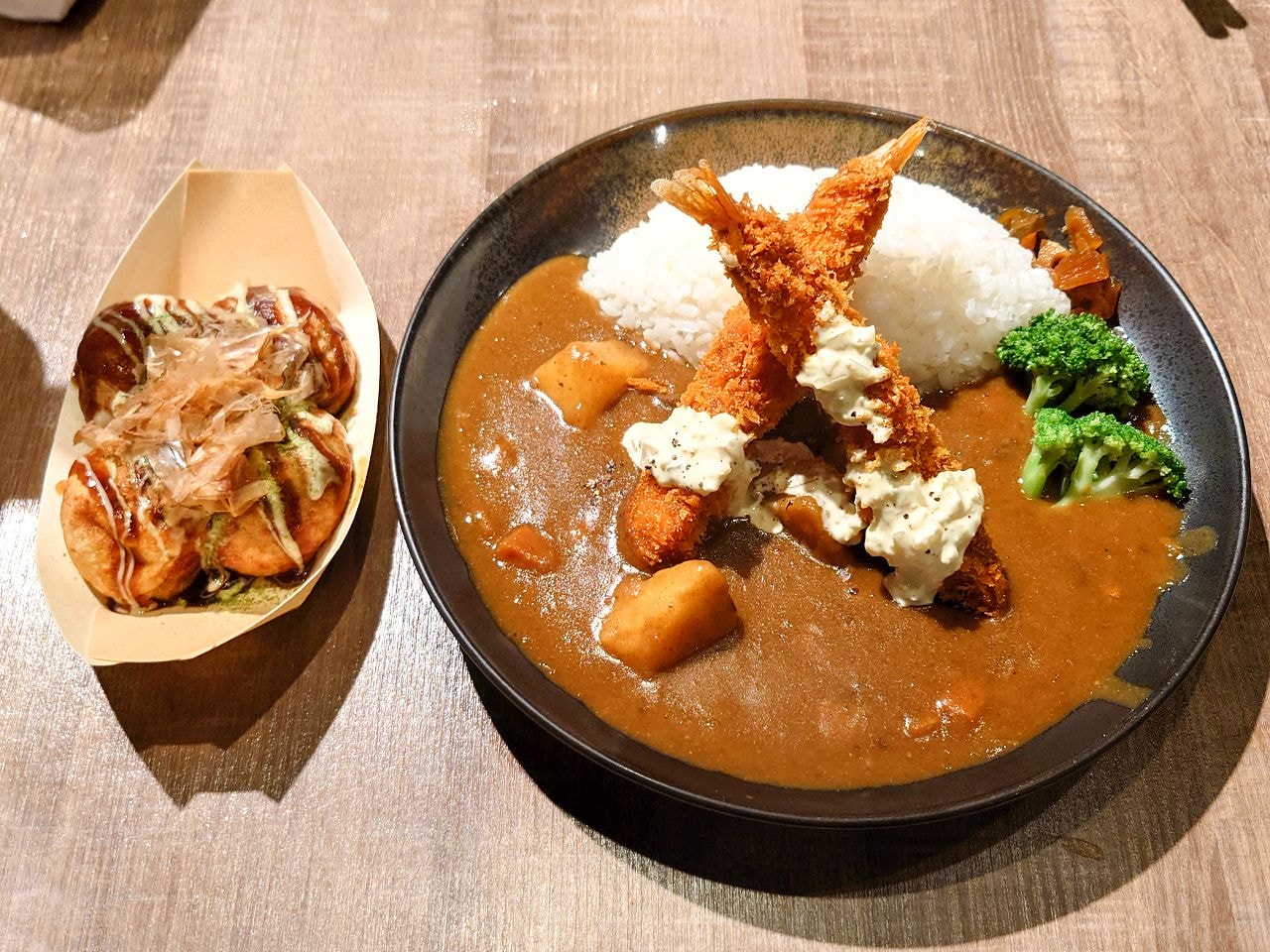 [食記][台北市] アツアツ (ㄚㄗㄚㄗ) 章魚燒 — 條通區內道地日式章魚燒、咖哩飯、日式炒麵