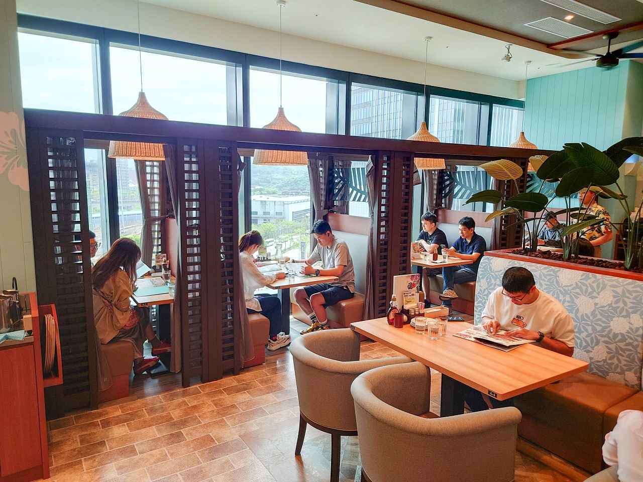 [食記][台北市] La Ohana 夏威夷餐廳&咖啡 LaLaport 南港店 — 夏威夷海島渡假風格美式餐廳