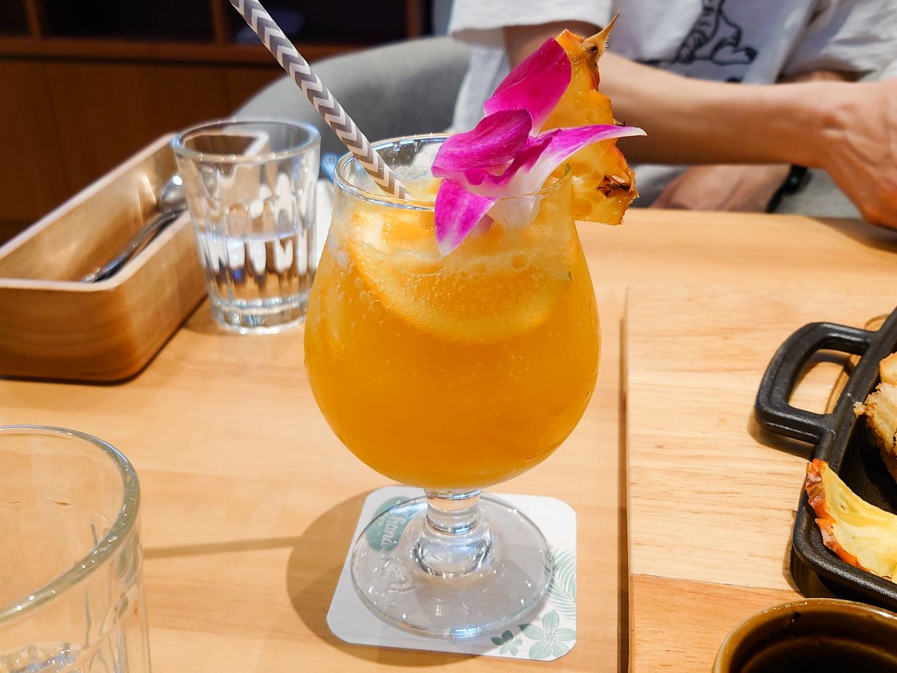 [食記][台北市] La Ohana 夏威夷餐廳&咖啡 LaLaport 南港店 — 夏威夷海島渡假風格美式餐廳