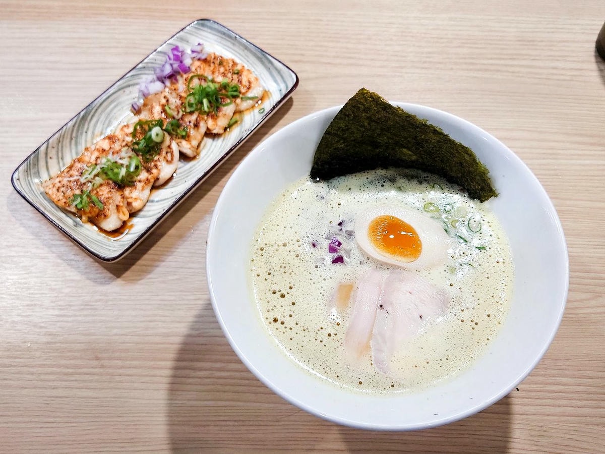 [食記][新北市][板橋區] 捌玥。泡系雞白湯拉麵