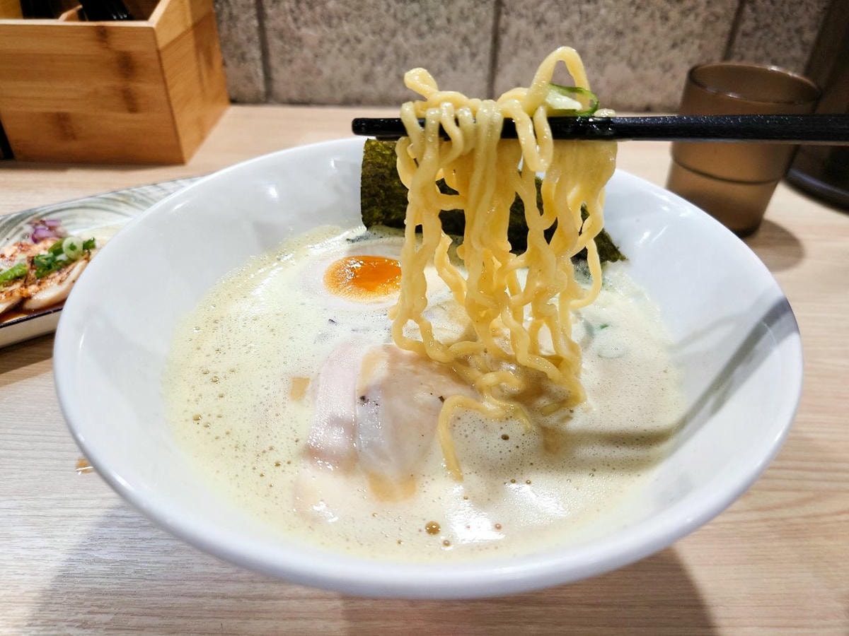 [食記][新北市][板橋區] 捌玥。泡系雞白湯拉麵