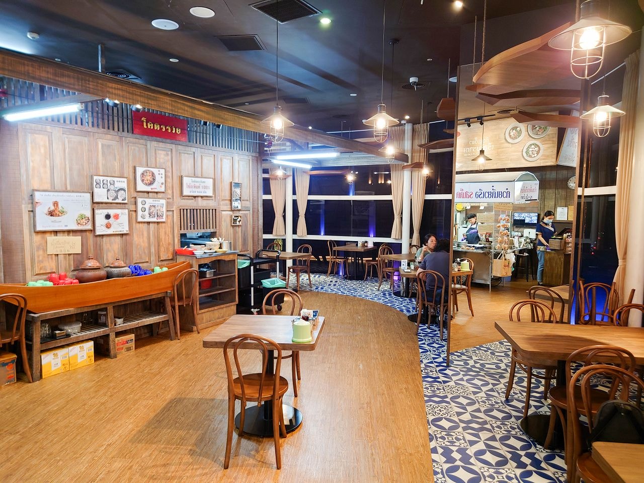 [食記][高雄市] 大城老船麵 大立旗艦店