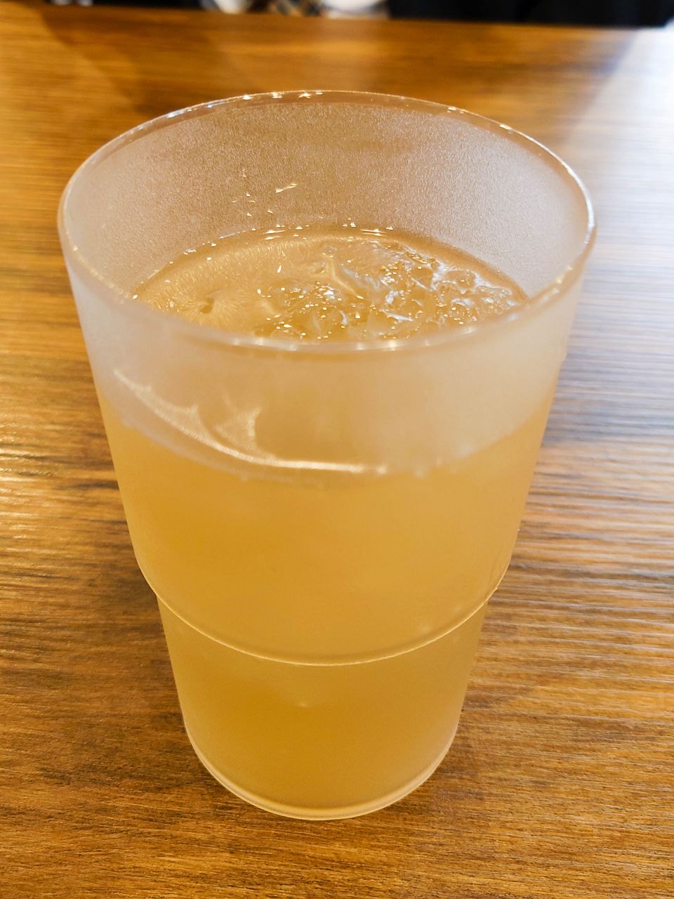 [食記][高雄市] 大城老船麵 大立旗艦店