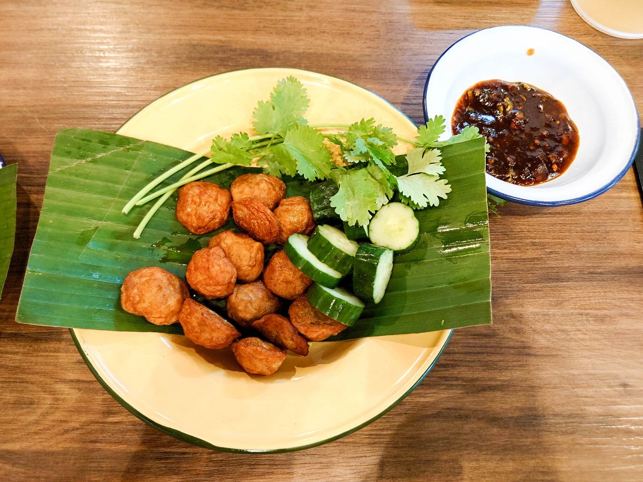 [食記][高雄市] 大城老船麵 大立旗艦店