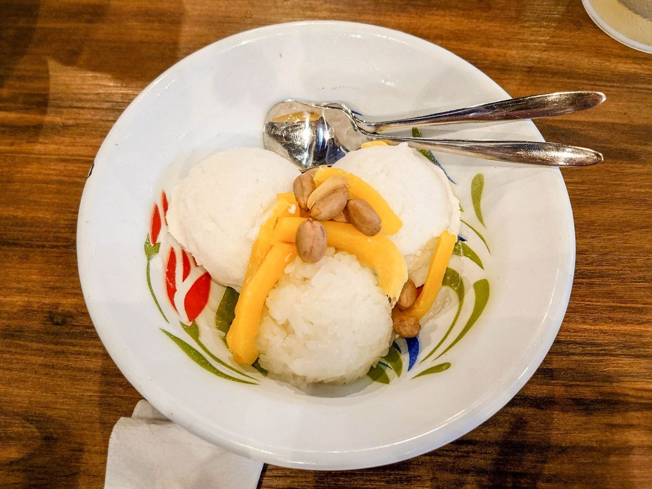 [食記][高雄市] 大城老船麵 大立旗艦店