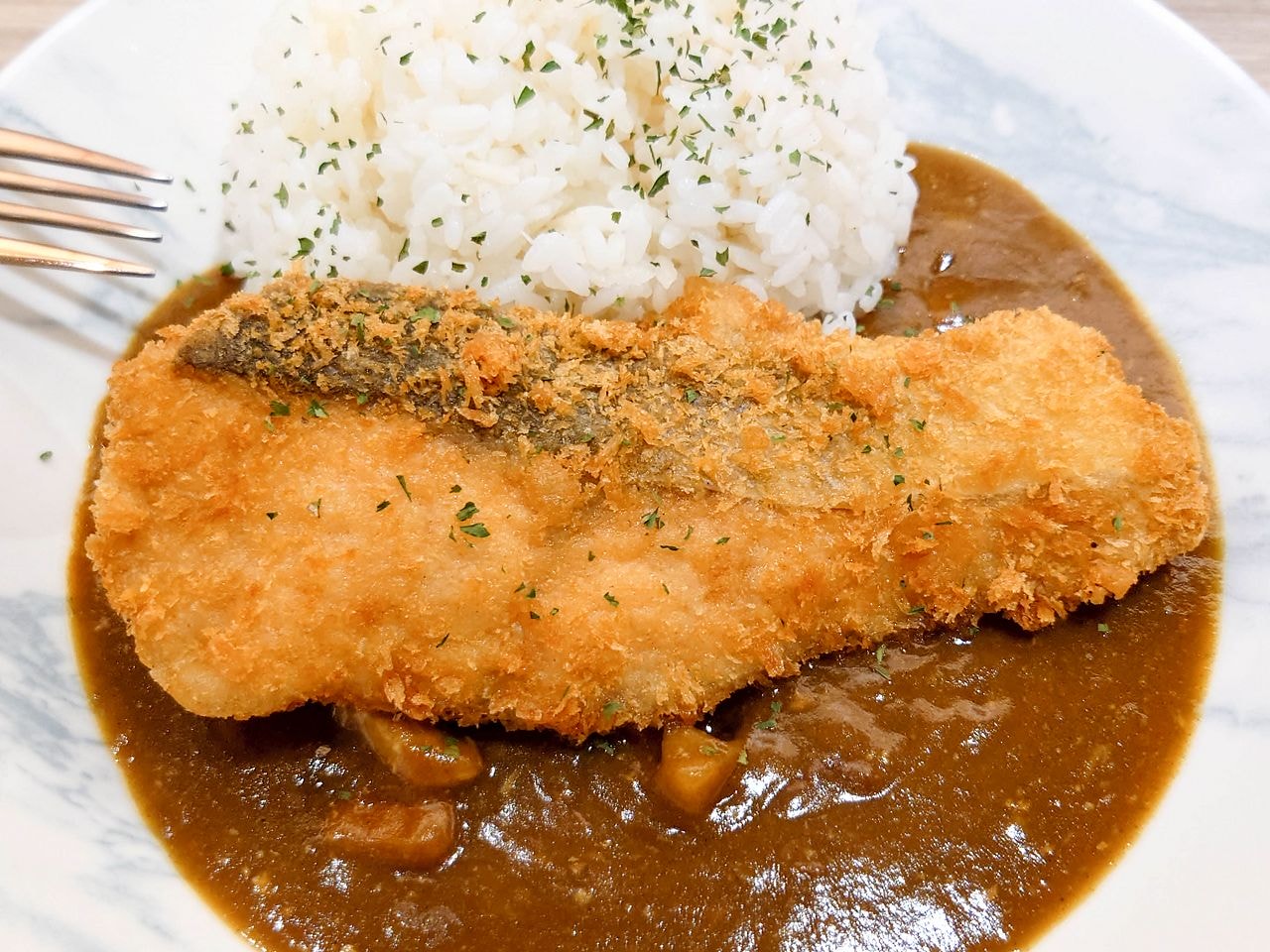 [食記][高雄市] 咖哩譬飾 カレーピース 左營店
