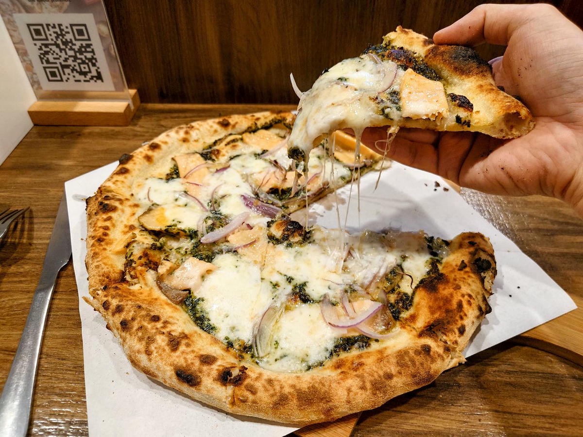 [食記][台北市] Gusto Pizza — 東門站附近義式窯烤披薩專賣店，穆斯林友善的披薩店。
