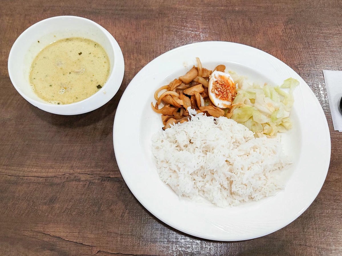 [食記][台北市] 上味泰 泰式餐盒專賣店 (即將搬遷，暫停營業) — 台北小巨蛋附近泰式簡餐、便當