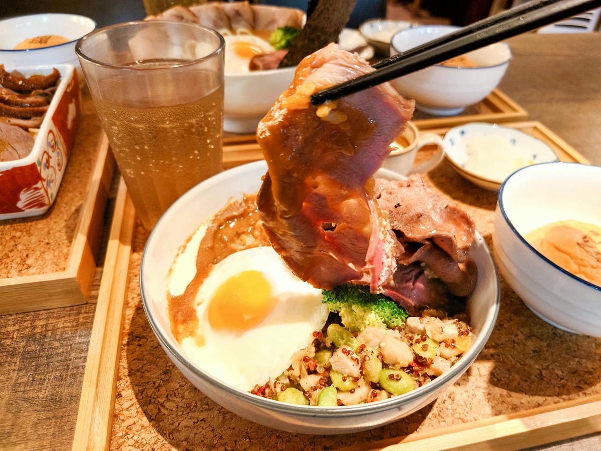 [食記][台北市] 温咖哩 Wen Curry — 自家製熟成香料咖哩，肉類和配料豐富份量大具創意的咖哩料理。