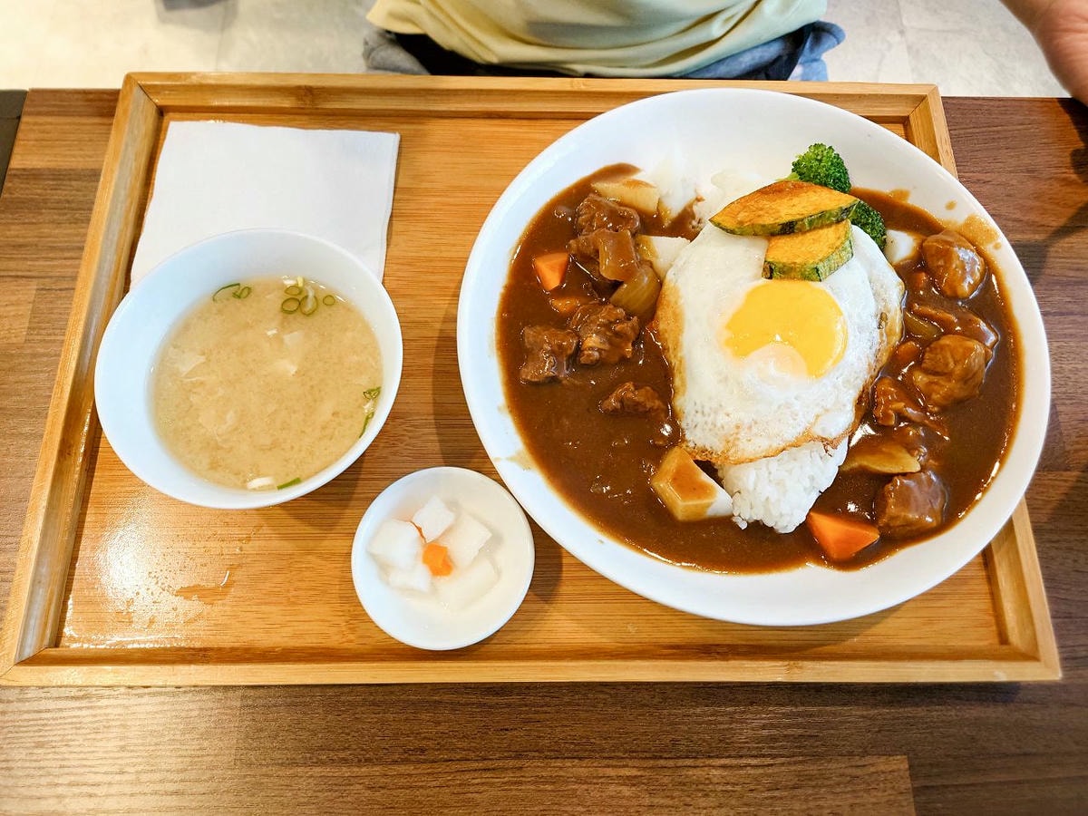 [食記][台北市] Hey Curry 咖哩 — 台北小巨蛋附近巷弄內家常式咖哩小店
