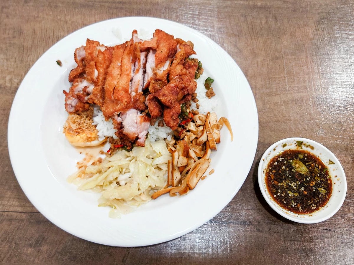 [食記][台北市] 上味泰 泰式餐盒專賣店 (即將搬遷，暫停營業) — 台北小巨蛋附近泰式簡餐、便當