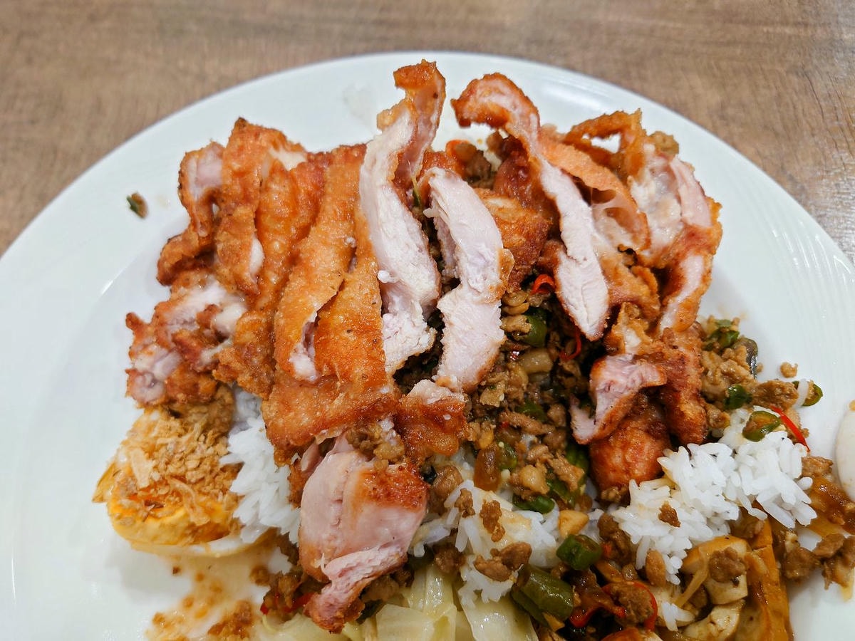 [食記][台北市] 上味泰 泰式餐盒專賣店 (即將搬遷，暫停營業) — 台北小巨蛋附近泰式簡餐、便當