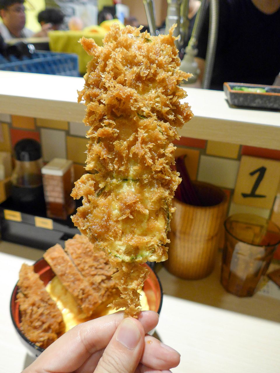 [食記][高雄市] どんどん豚豚厚切豬排 — 超厚的日式厚切炸豬排蓋飯