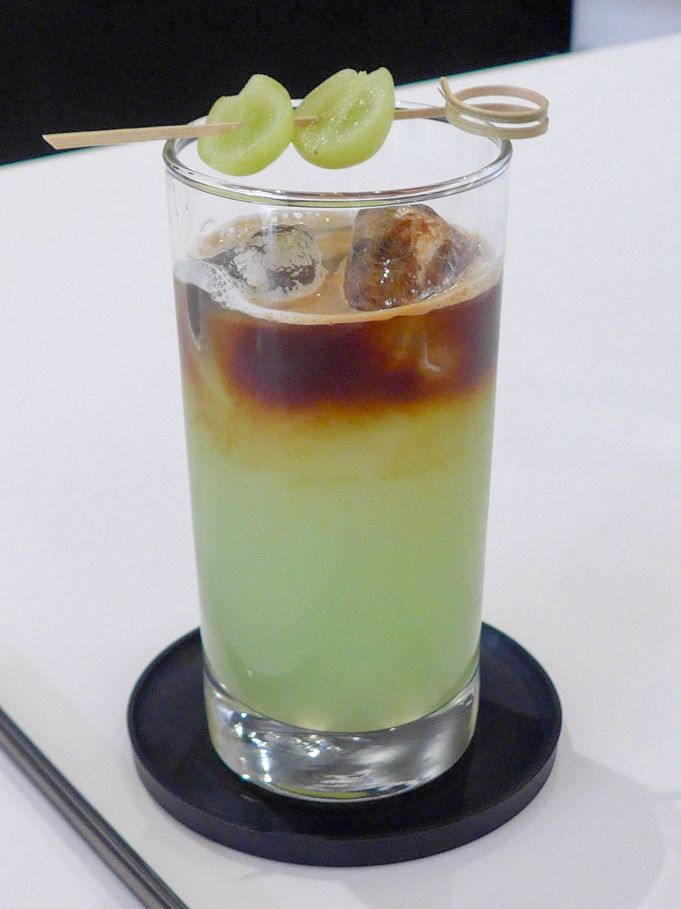 [食記][高雄市] Dí Coffee 迪咖啡 左營巨蛋店 — 漢神巨蛋附近巷弄內小小質感咖啡館，抹茶控必點抹茶阿芙佳朵。