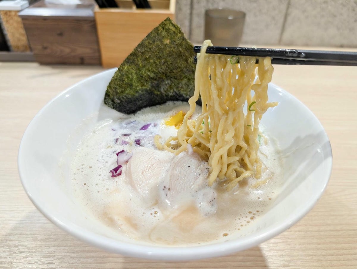 [食記][新北市][板橋區] 捌玥。泡系雞白湯拉麵