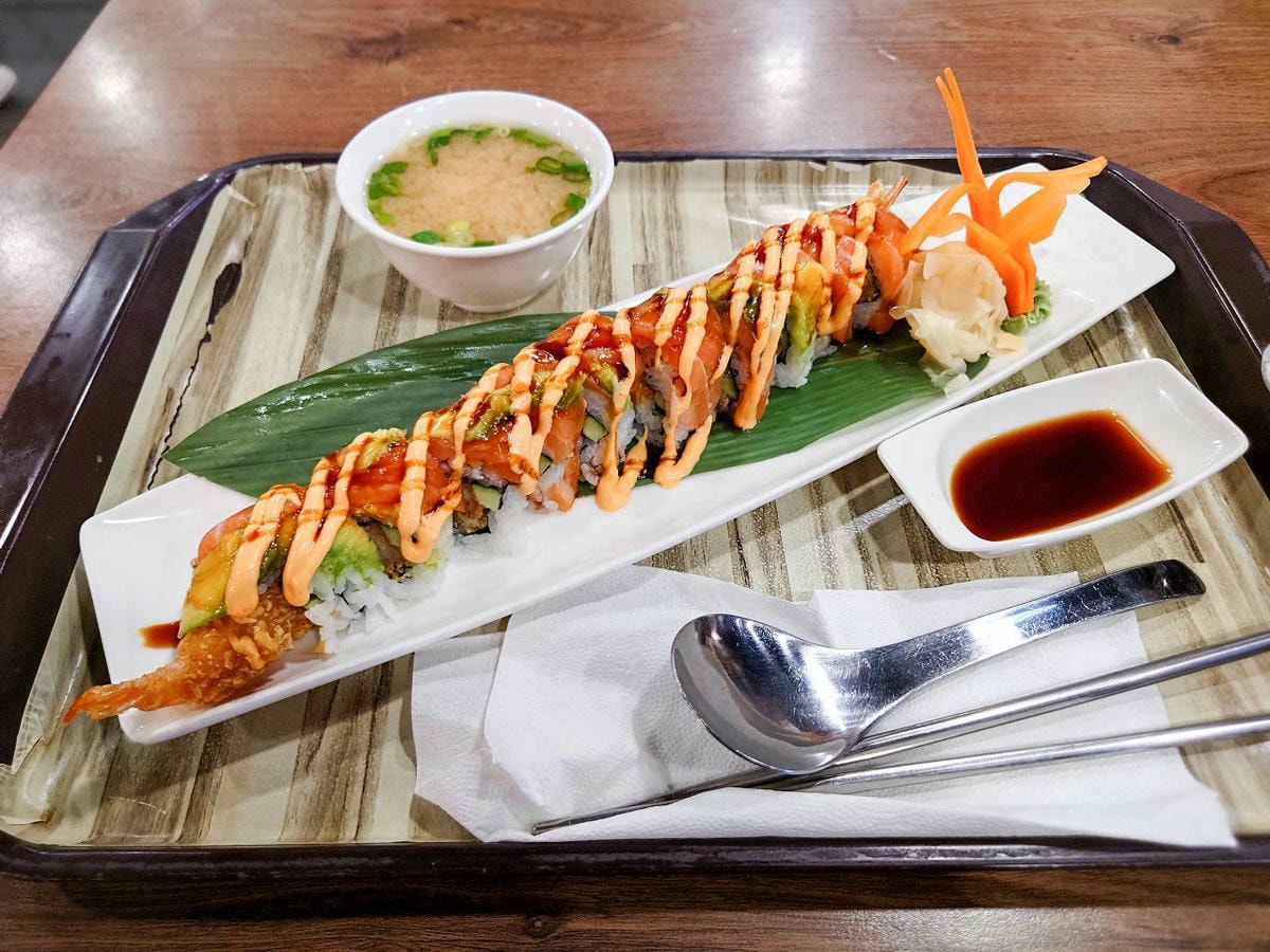 [食記][台北市] 別館美式壽司創意料理 — 中崙市場內美式壽司專賣店
