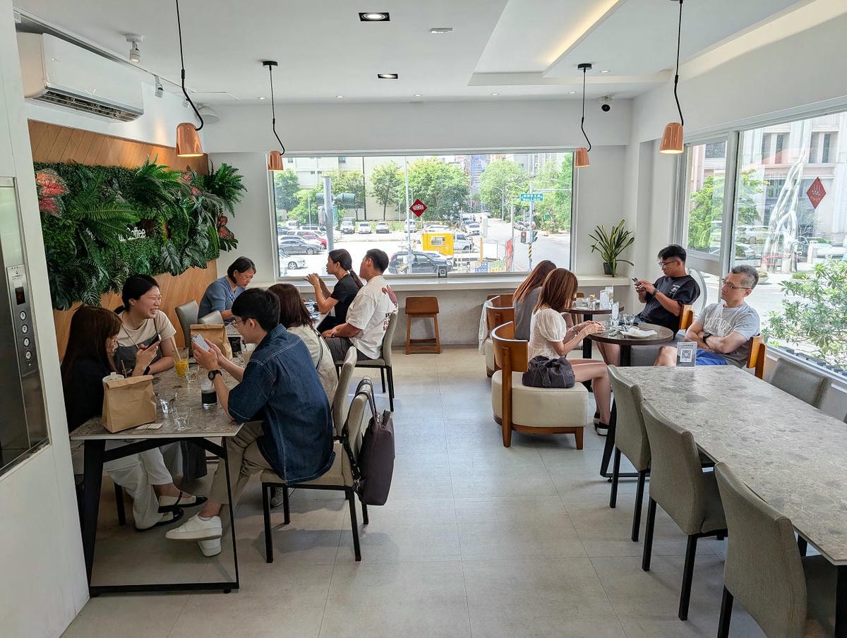 [食記][高雄市] Kingmauii 金茂宜咖啡 美術店 — 凹子底公園和高雄美術館之間環境清新舒適的咖啡廳