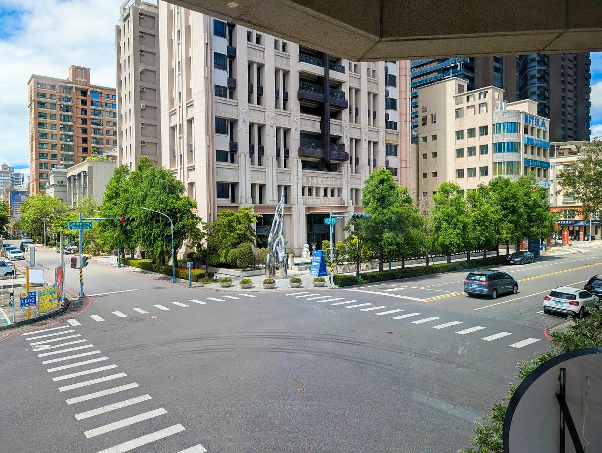 [食記][高雄市] Kingmauii 金茂宜咖啡 美術店 — 凹子底公園和高雄美術館之間環境清新舒適的咖啡廳