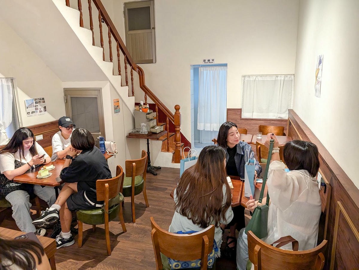 [食記][高雄市] Lumos Coffee — 捷運凹子底站附近巷弄內老宅翻新咖啡廳