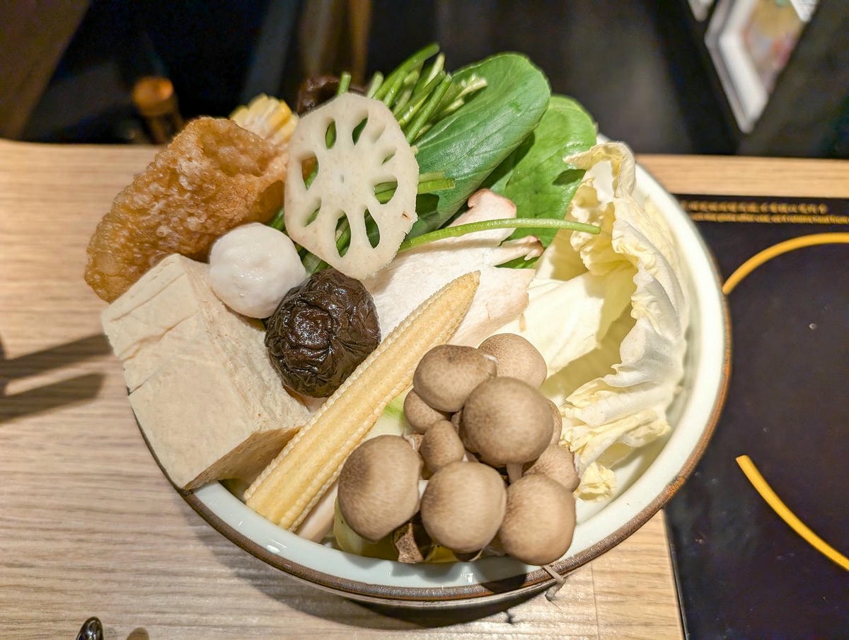 [食記][台北市] 王鍋屋 逸仙創始總店 — 中日合璧京都旨味的酸白菜火鍋專門店