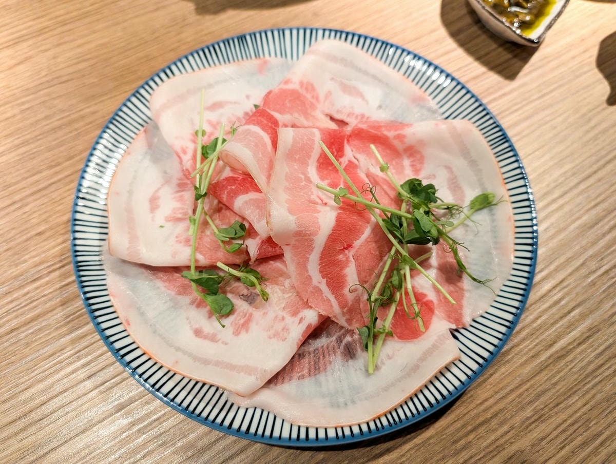 [食記][台北市] 王鍋屋 逸仙創始總店 — 中日合璧京都旨味的酸白菜火鍋專門店
