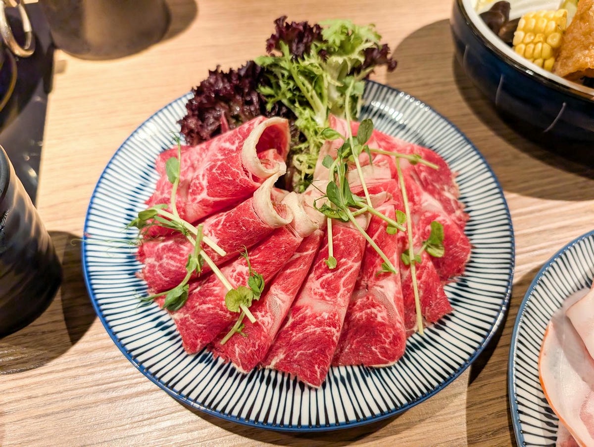 [食記][台北市] 王鍋屋 逸仙創始總店 — 中日合璧京都旨味的酸白菜火鍋專門店