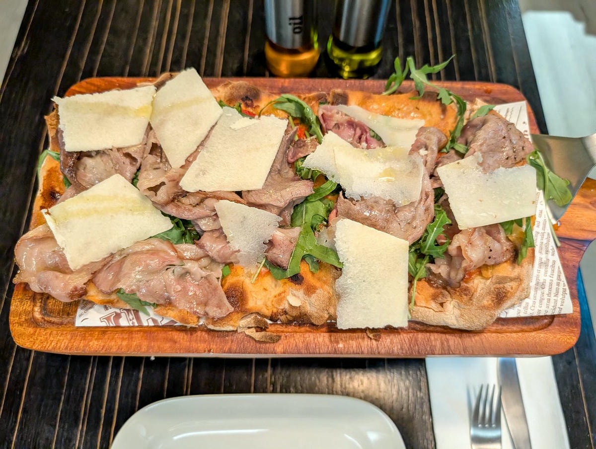 [食記][台北市] Pizza Si (已歇業) — 義大利籍老闆開的羅馬式披薩專賣店