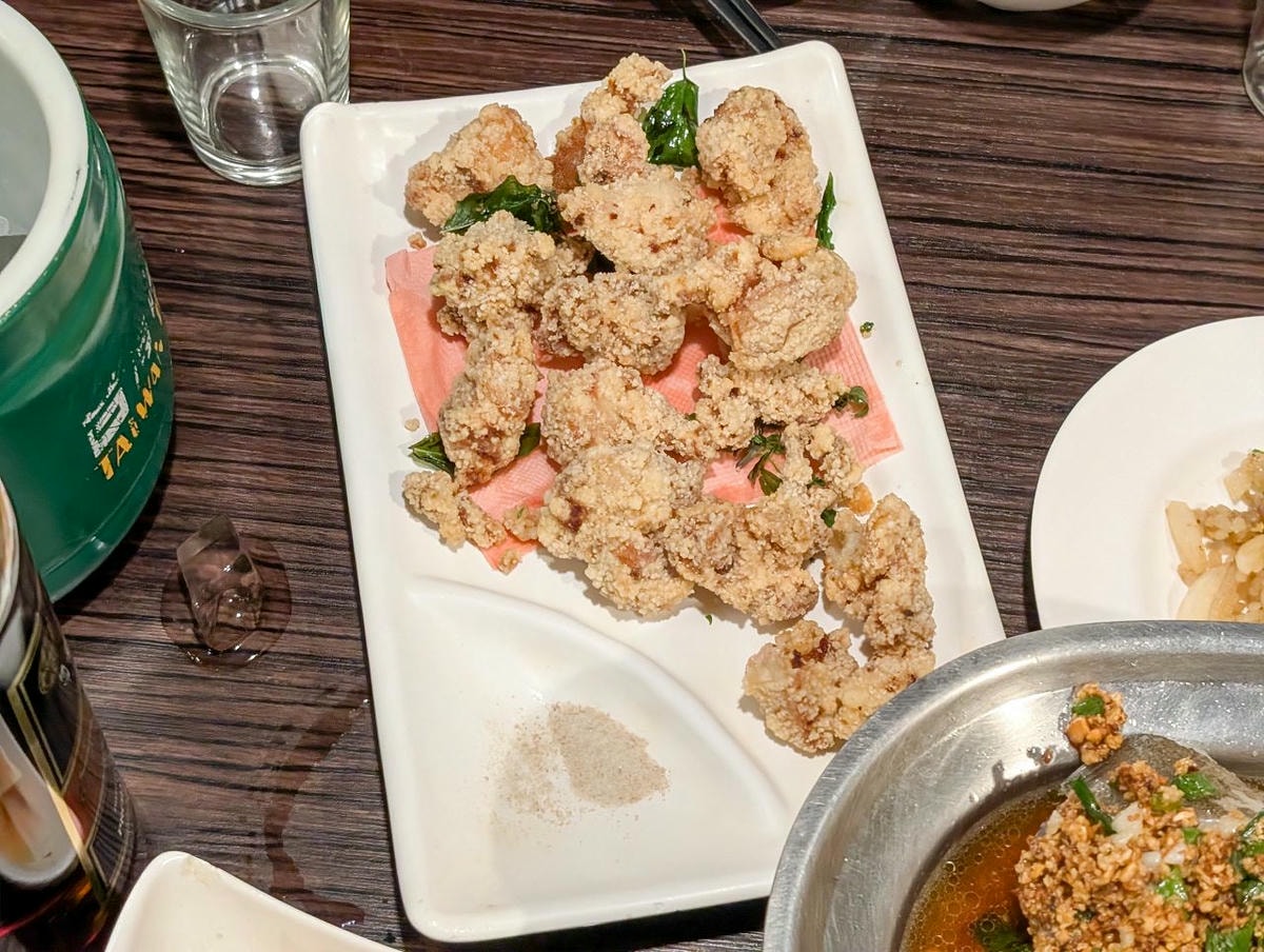 [食記][台南市] 沙卡里巴 — 復古懷舊風格高人氣平價熱炒餐廳