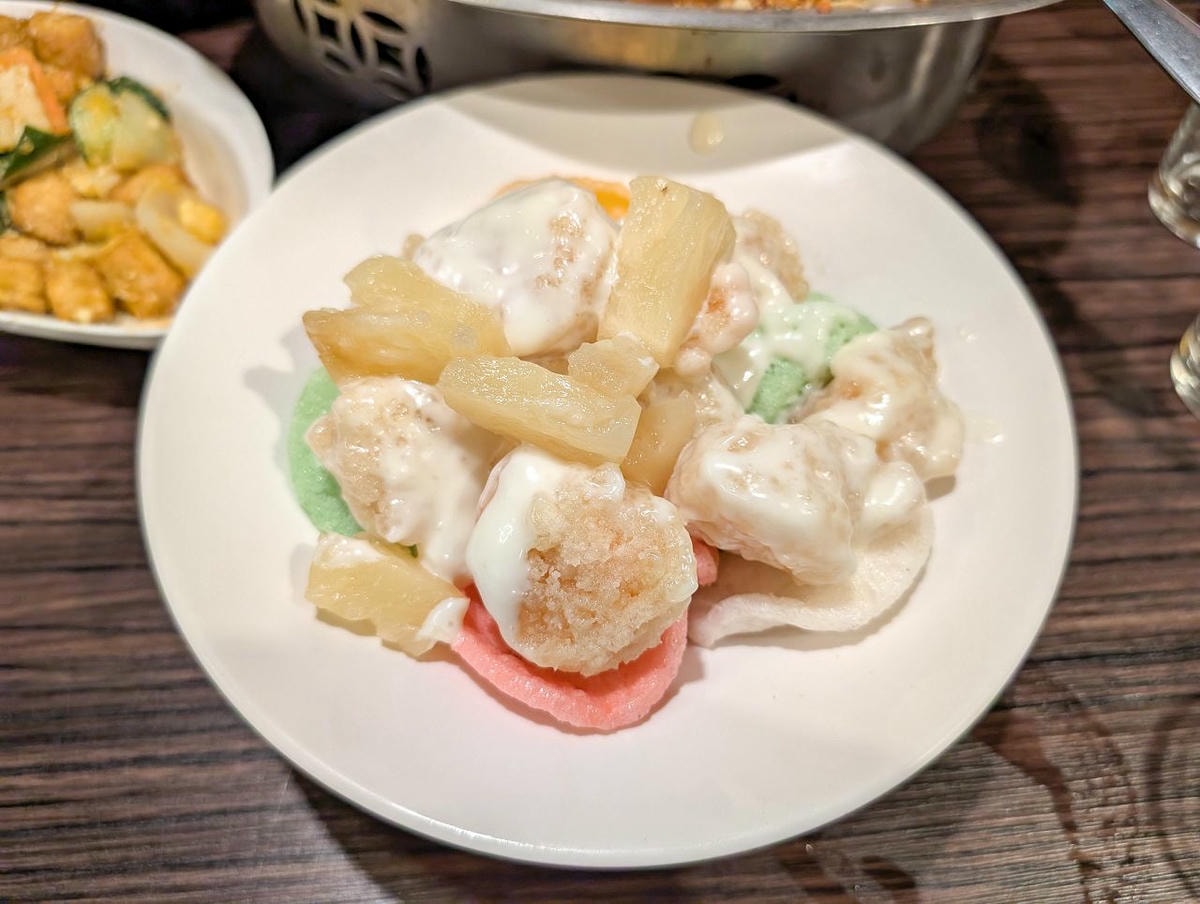[食記][台南市] 沙卡里巴 — 復古懷舊風格高人氣平價熱炒餐廳
