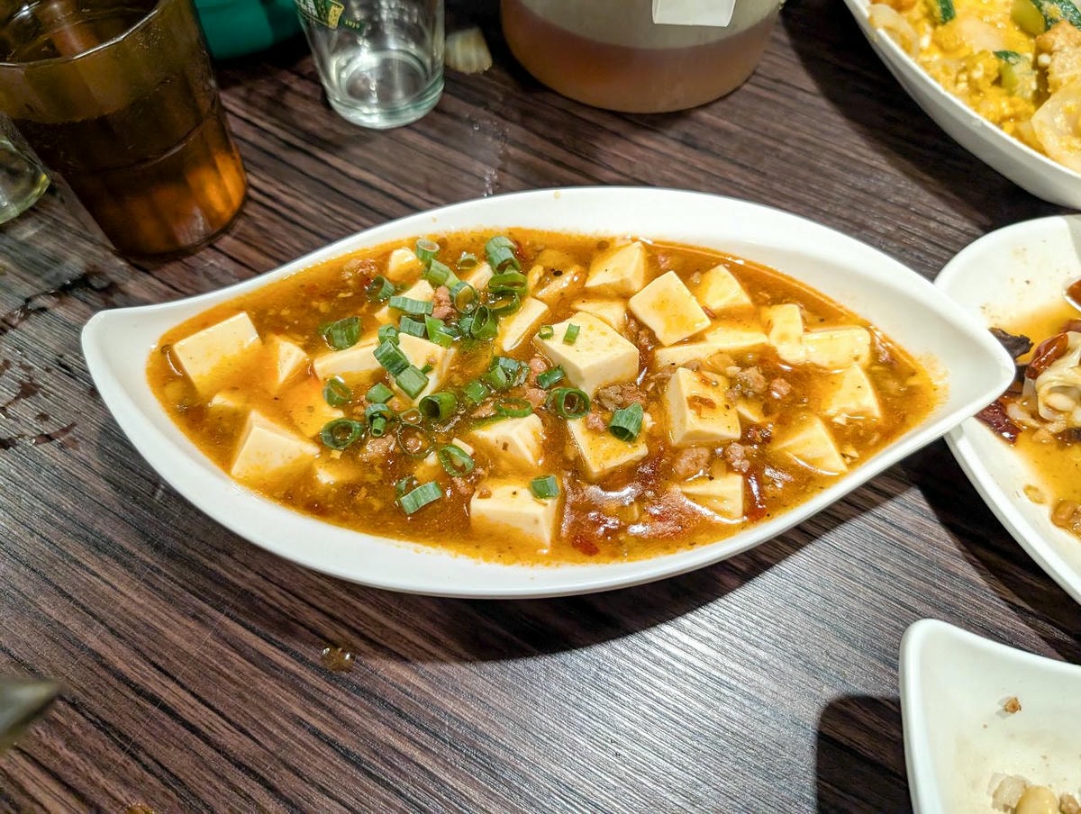 [食記][台南市] 沙卡里巴 — 復古懷舊風格高人氣平價熱炒餐廳