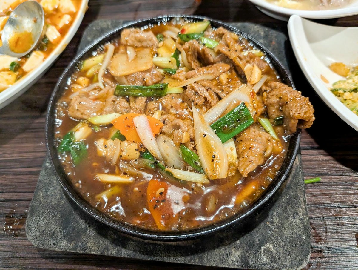[食記][台南市] 沙卡里巴 — 復古懷舊風格高人氣平價熱炒餐廳