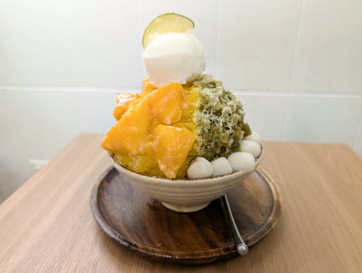 [食記][台北市] 貨室甜品 赤峰門市 — 捷運雙連站附近文青風格小小純白刨冰店