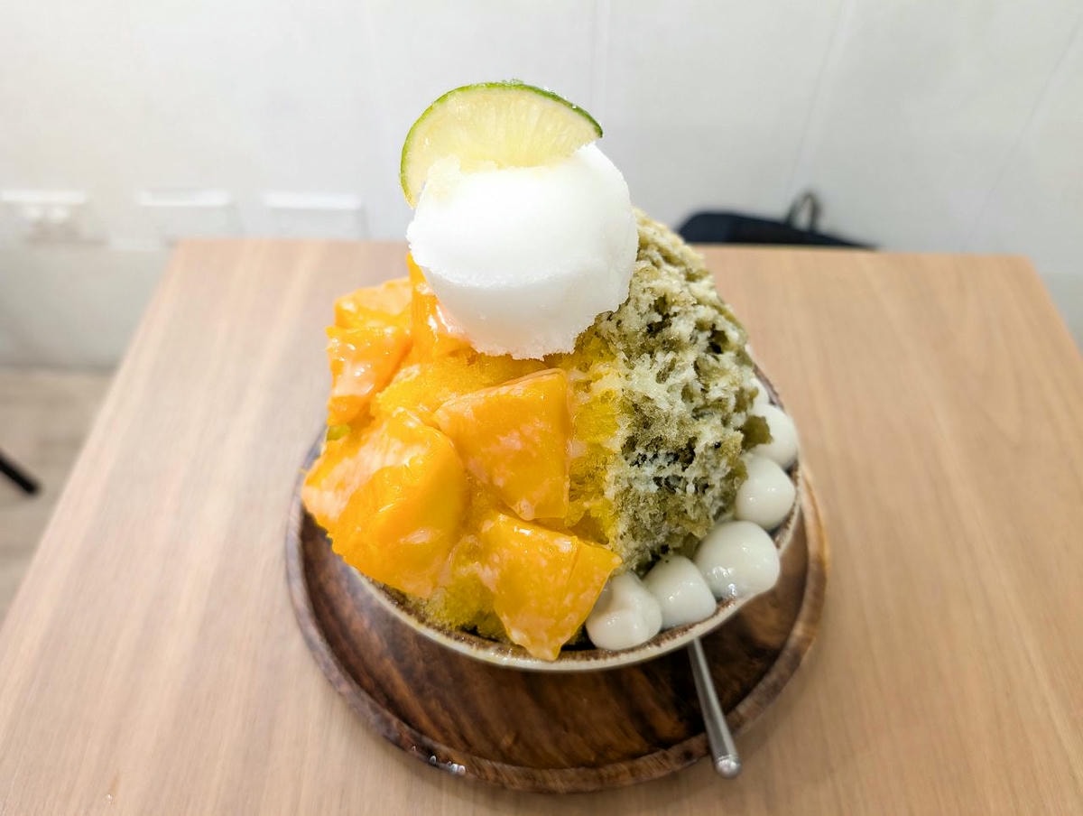 [食記][台北市] 貨室甜品 赤峰門市 — 捷運雙連站附近文青風格小小純白刨冰店
